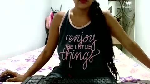 aisha koswell3 online show from July 9, 5:17 pm