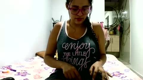 aisha koswell3 online show from July 28, 12:48 pm