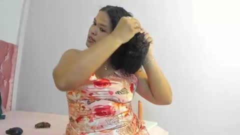 AISHA  MOORE online show from June 14, 12:29 pm