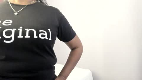 AISHA  MOORE online show from July 29, 7:23 pm