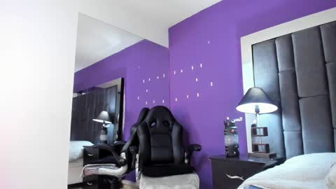 Aisha online show from March 3, 10:42 pm