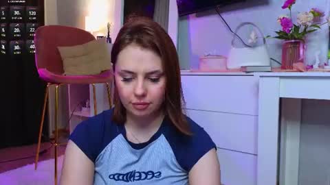 Snapshot of aisha_riley chatting on June 25, 4:22 pm Aisha online show from June 25, 4:22 pm