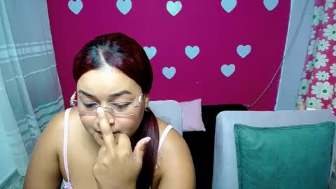 aisha_stacey0410 online show from May 14, 3:30 pm