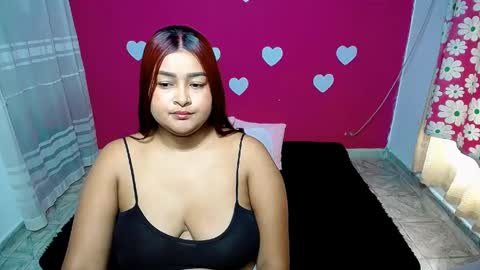 aisha_stacey0410 online show from May 22, 1:28 pm