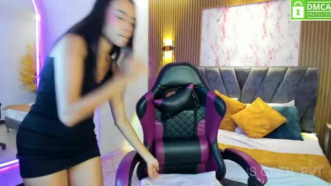 Snapshot of aisha_vex chatting on June 6, 2:00 pm Aisha online show from June 6, 2:00 pm