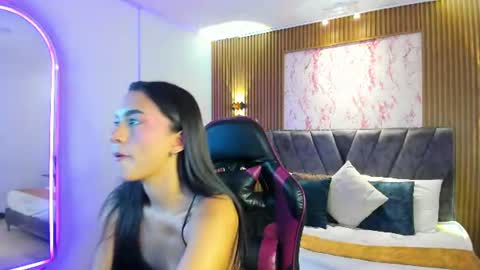Aisha  online show from June 29, 8:09 pm