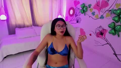 Snapshot of aishaanoor chatting on March 17, 8:01 pm Aisha online show from March 17, 8:01 pm