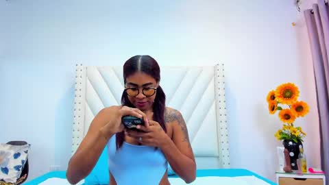 Snapshot of aishainti chatting on June 7, 1:48 pm aishainti online show from June 7, 1:48 pm