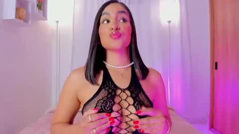 Snapshot of aishapeyton_ chatting on June 26, 7:46 am Aisha online show from June 26, 7:46 am
