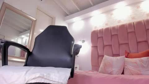 Snapshot of aishathorne chatting on October 14, 8:31 pm aisha online show from October 14, 8:31 pm