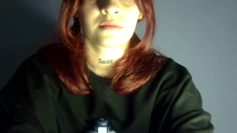 Snapshot of aitana23_ chatting on March 7, 3:40 am aiti online show from March 7, 3:40 am