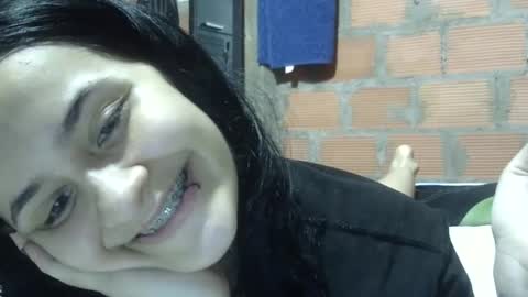 Snapshot of aitana23_ chatting on September 15, 12:21 am aiti online show from September 15, 12:21 am