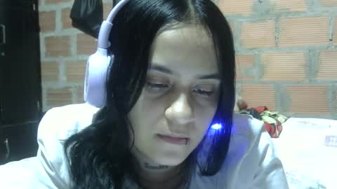 Snapshot of aitana23_ chatting on September 19, 12:45 am aiti online show from September 19, 12:45 am