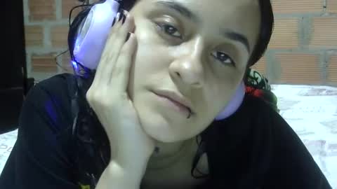 Snapshot of aitana23_ chatting on September 20, 1:50 am aiti online show from September 20, 1:50 am