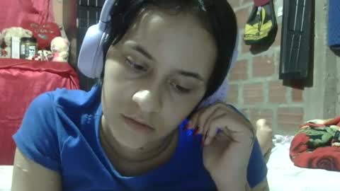 Snapshot of aitana23_ chatting on November 7, 12:54 am aiti online show from November 7, 12:54 am