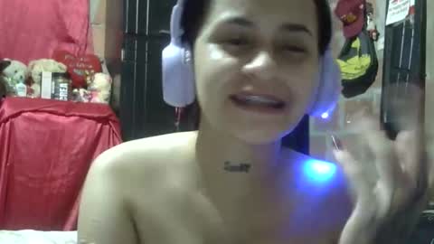 Snapshot of aitana23_ chatting on November 19, 1:27 am aiti online show from November 19, 1:27 am