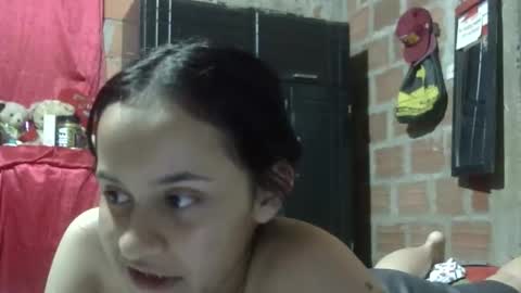 Snapshot of aitana23_ chatting on November 26, 2:12 am aiti online show from November 26, 2:12 am