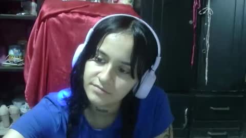 Snapshot of aitana23_ chatting on November 28, 7:27 pm aiti online show from November 28, 7:27 pm