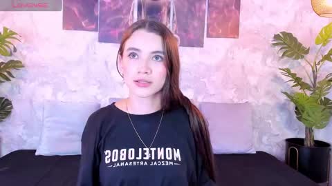 little aitana  online show from October 20, 7:36 pm