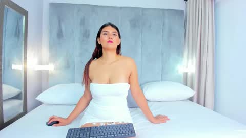 Snapshot of aitanajones1_ chatting on March 14, 11:26 am Aitana online show from March 14, 11:26 am