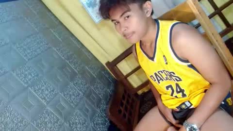 aivanboyyy online show from May 7, 2:22 pm