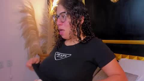 Aixa Burgos online show from October 31, 12:17 pm