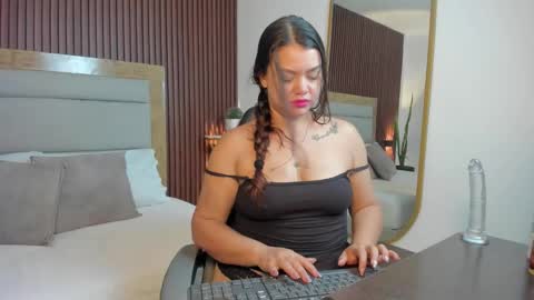 A I X A online show from March 11, 2:06 am