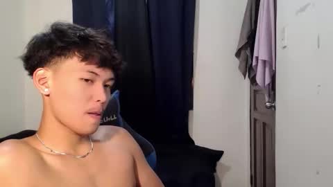 Snapshot of aj_daksxx chatting on May 5, 5:32 pm aj_daksxx online show from May 5, 5:32 pm