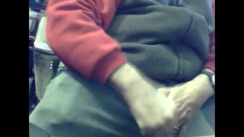 Snapshot of aj_ipa chatting on December 26, 11:24 pm aj_ipa online show from December 26, 11:24 pm