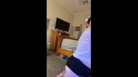 ajsquirts online show from October 31, 3:46 pm