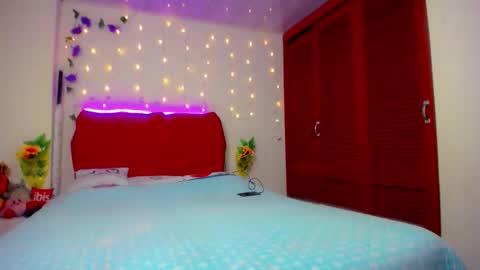 Snapshot of akai_krazna01 chatting on December 18, 5:57 am Akai Kraz online show from December 18, 5:57 am