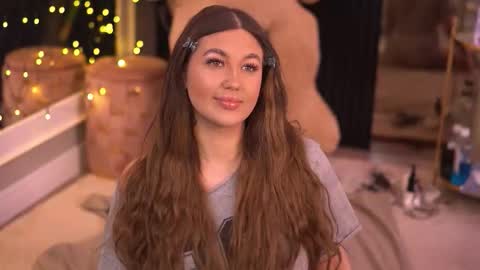 Riri online show from February 1, 6:06 pm