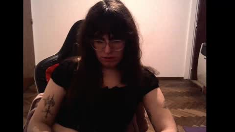Snapshot of akamedolle chatting on September 20, 2:45 am Veronica Akame 3 online show from September 20, 2:45 am