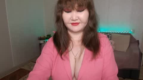 Snapshot of akanire chatting on May 24, 1:38 pm Shelly online show from May 24, 1:38 pm