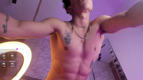 akazaboy online show from December 28, 6:50 pm