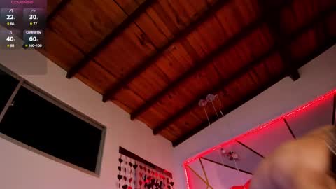 akazaboy online show from February 19, 7:50 am