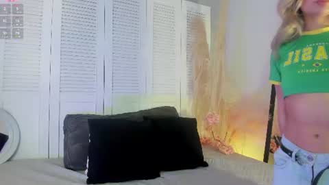 Snapshot of akemi__ chatting on June 26, 4:22 pm Abby Angel online show from June 26, 4:22 pm