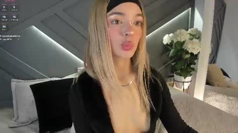 Snapshot of akemi__ chatting on July 2, 3:23 am Abby Angel online show from July 2, 3:23 am