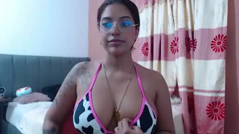 Akemi 3 online show from June 15, 10:01 pm