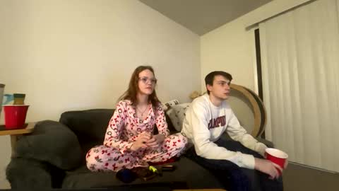 Snapshot of akexclusive chatting on December 4, 12:36 pm akexclusive online show from December 4, 12:36 pm