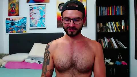 akiles online show from January 17, 10:56 pm