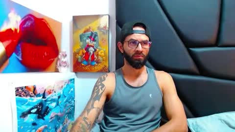 akiles online show from March 26, 11:43 pm