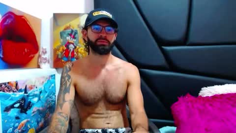 akiles online show from May 27, 11:46 pm