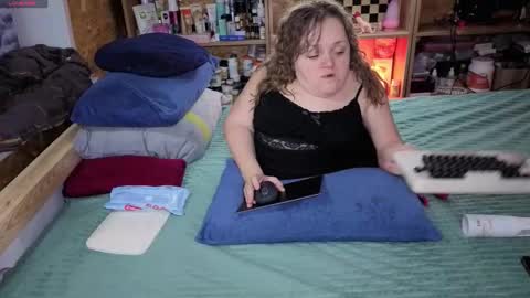 Natalie online show from December 5, 10:57 am