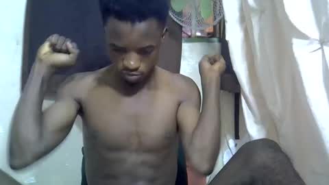 Snapshot of akinginn chatting on March 28, 6:13 am akinginn online show from March 28, 6:13 am