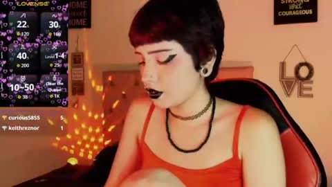 Snapshot of akiradoom_ chatting on June 12, 6:18 pm Akira Doom online show from June 12, 6:18 pm