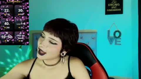 Snapshot of akiradoom_ chatting on June 15, 12:51 pm Akira Doom online show from June 15, 12:51 pm