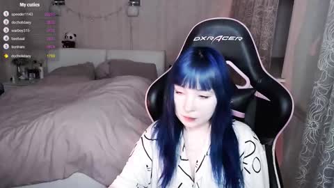 akirahartyx online show from March 8, 4:44 pm