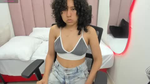 AkiraHayami online show from June 6, 11:59 am