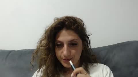 Snapshot of akyragrace chatting on May 26, 10:50 pm akyragrace online show from May 26, 10:50 pm